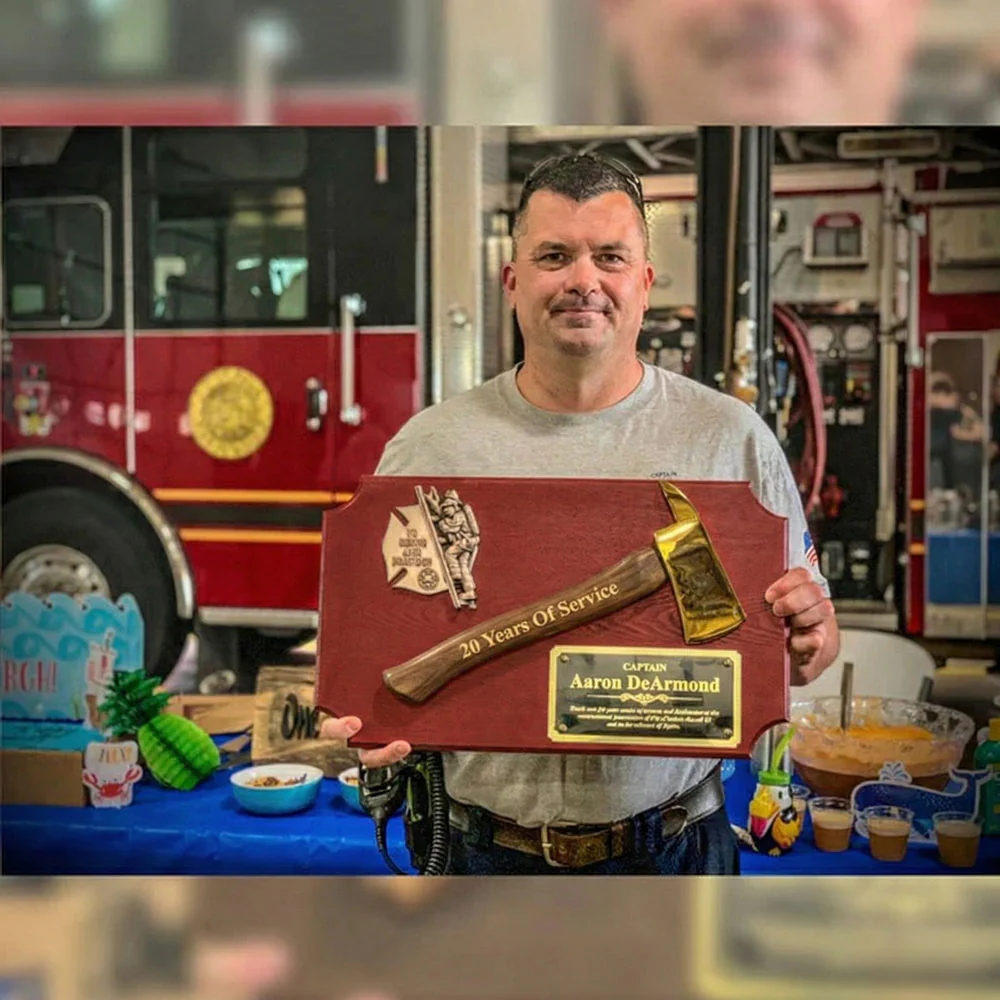 20" x 12" Red Firefighter Axe Award Plaque - Gold - Image 23