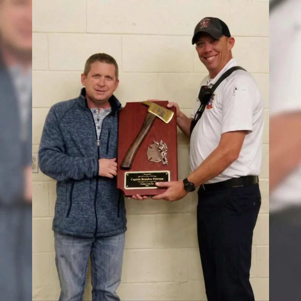 20" x 12" Red Firefighter Axe Award Plaque - Gold - Image 27