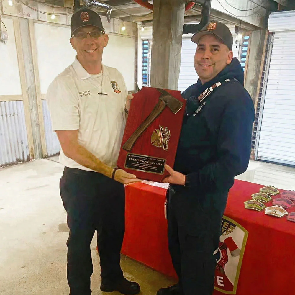 20" x 12" Red Firefighter Axe Award Plaque - Gold - Image 29