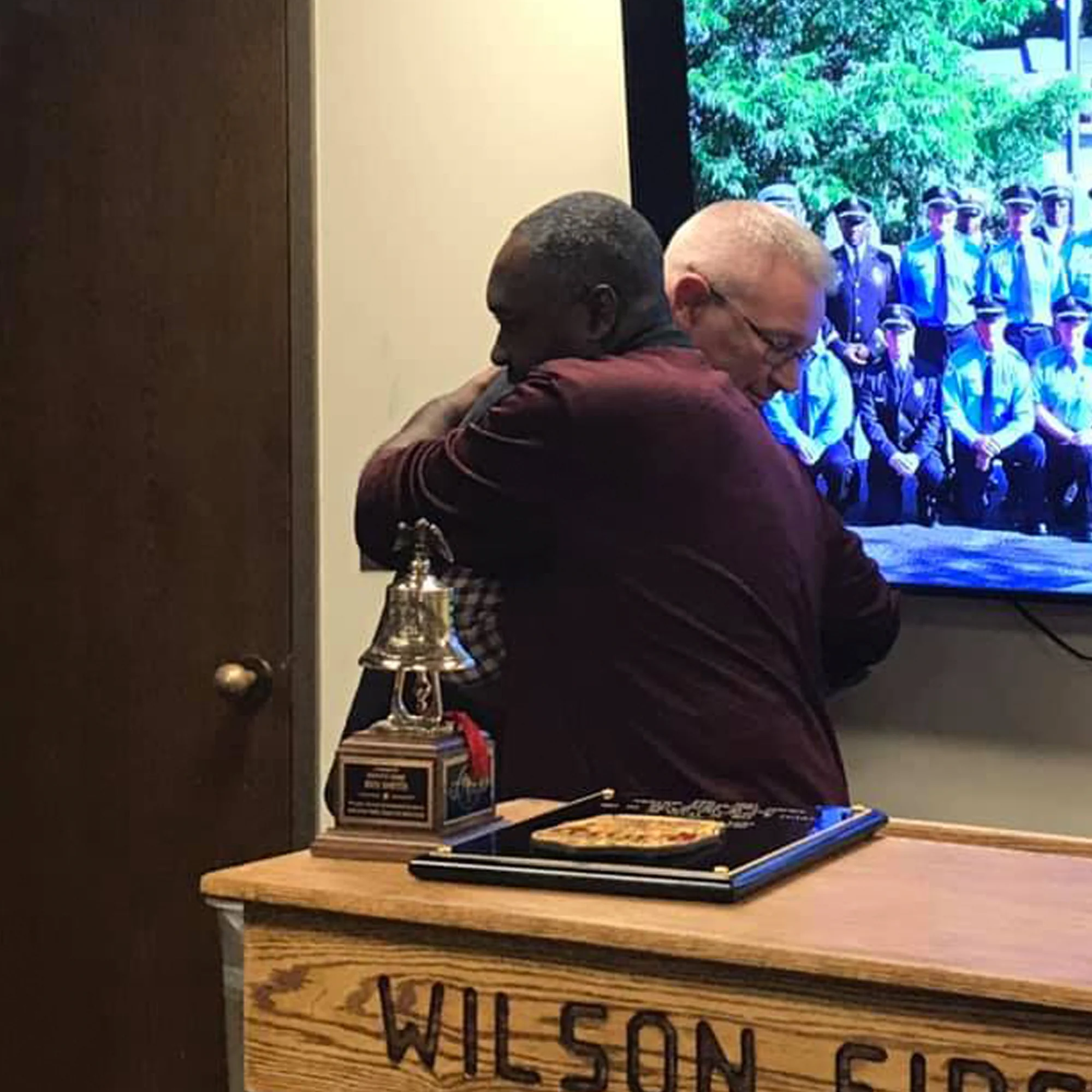Firefighter Cast Bronze Bell Award - Image 3