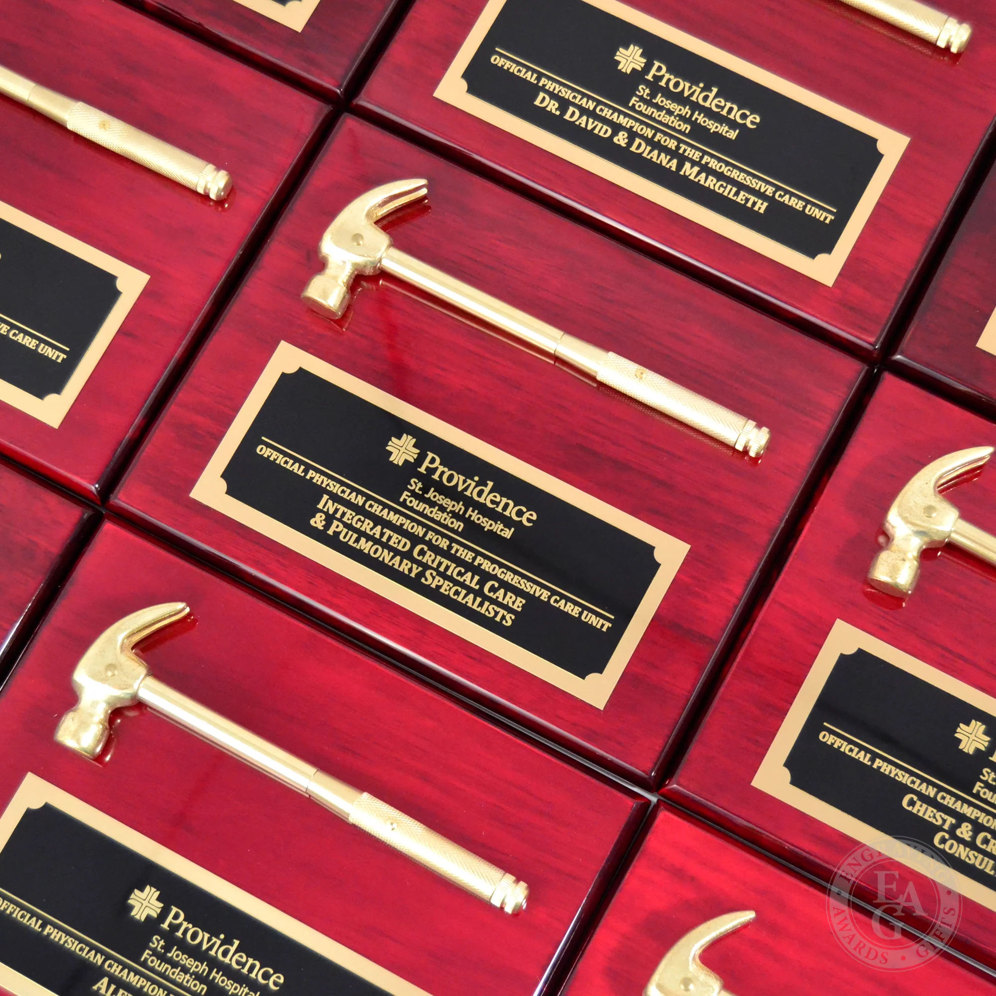 Rosewood Golden Hammer Plaque - Image 4